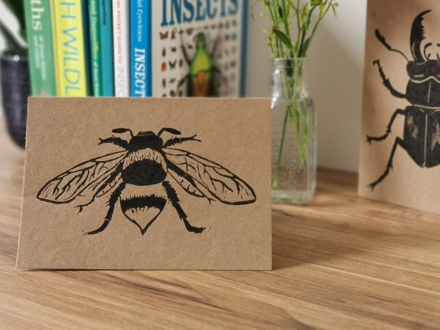 Bumblebee greeting card - on Kraft