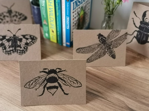 Bumblebee greeting card - on Kraft