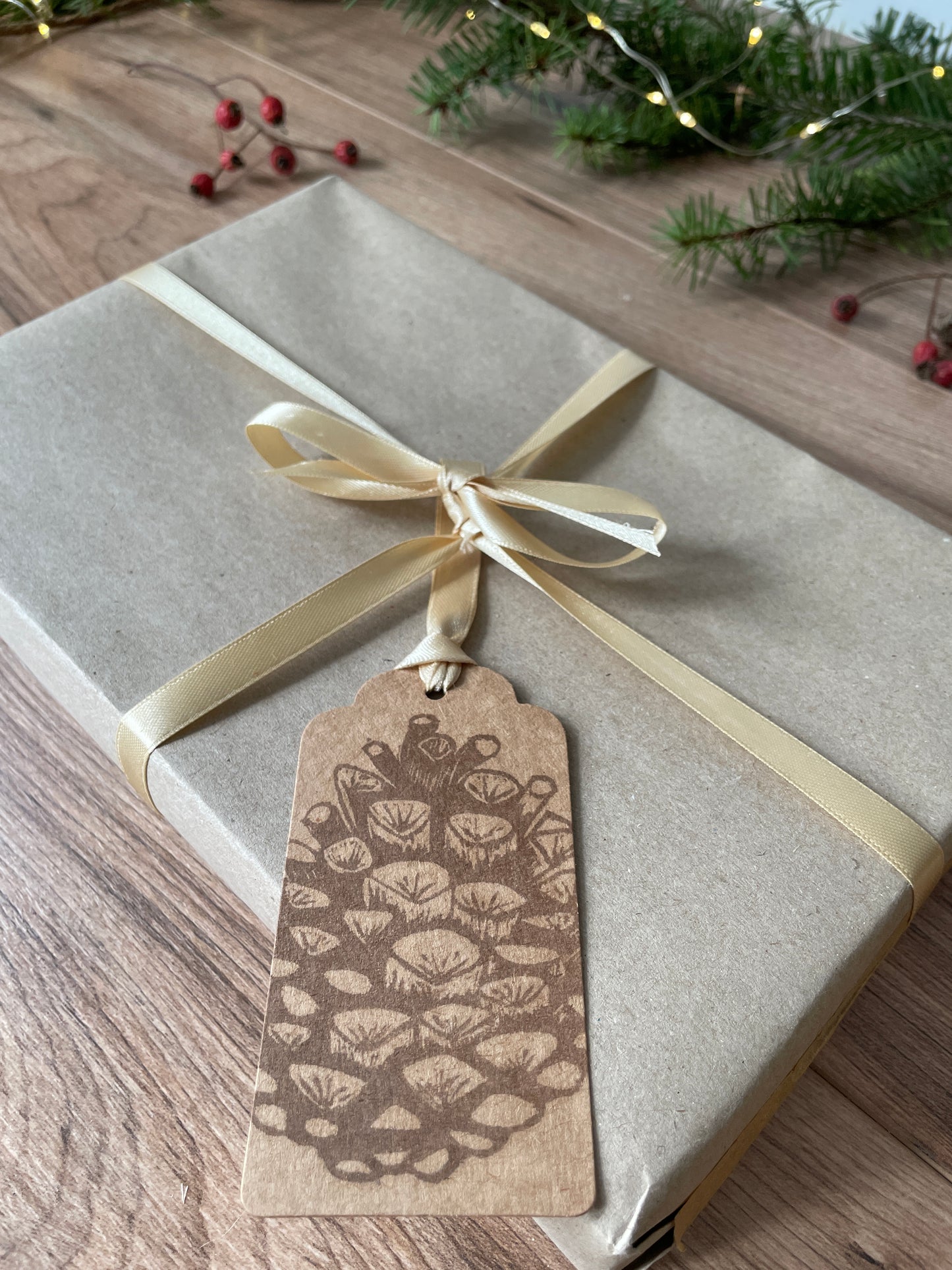 Christmas Gift Tags, set of 6 hand printed